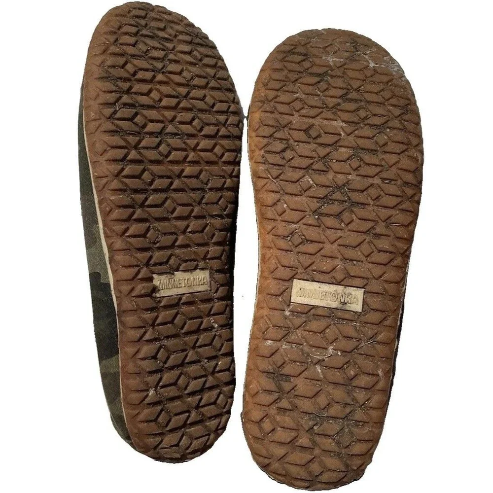 Minnetonka mens moccasin